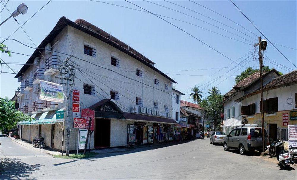 Kochi Hotel Park Avenue מראה חיצוני תמונה
