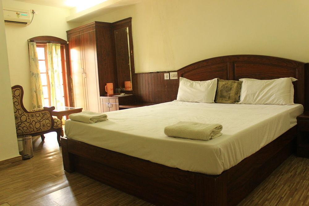 Kochi Hotel Park Avenue מראה חיצוני תמונה
