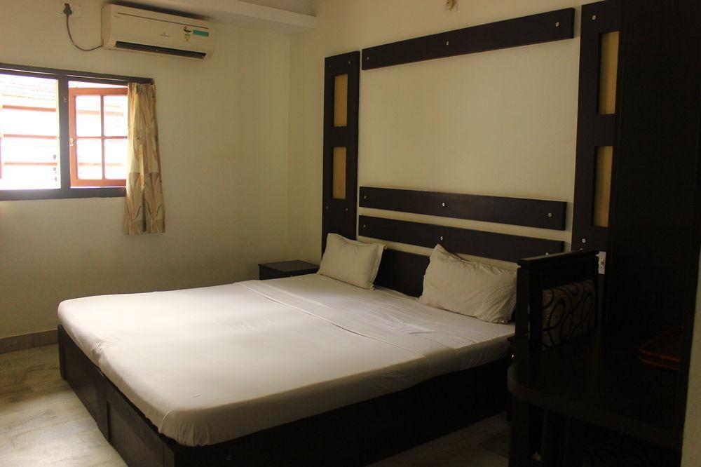 Kochi Hotel Park Avenue מראה חיצוני תמונה