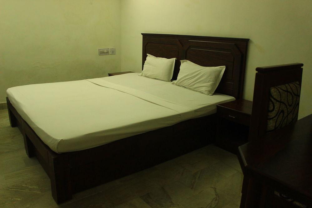 Kochi Hotel Park Avenue מראה חיצוני תמונה