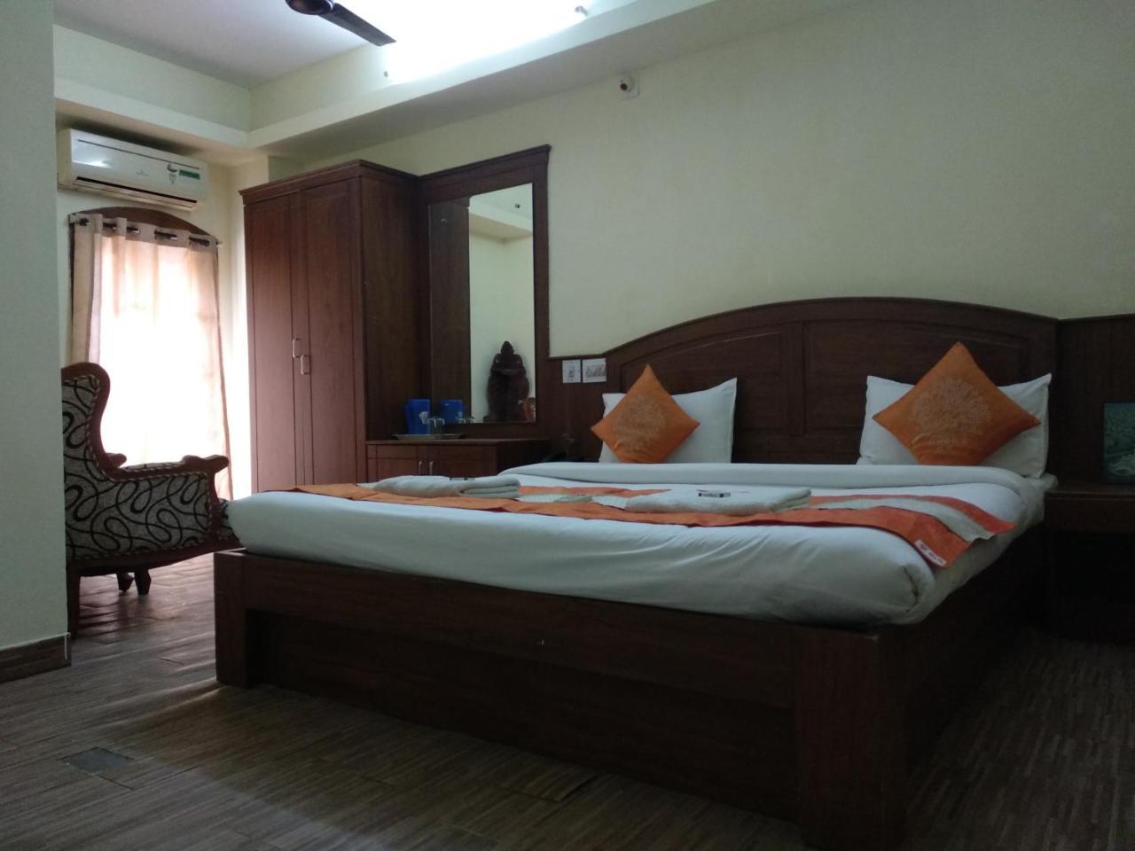 Kochi Hotel Park Avenue מראה חיצוני תמונה