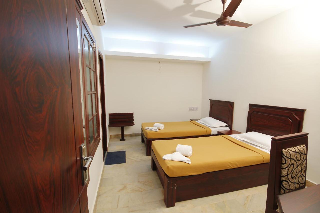 Kochi Hotel Park Avenue מראה חיצוני תמונה